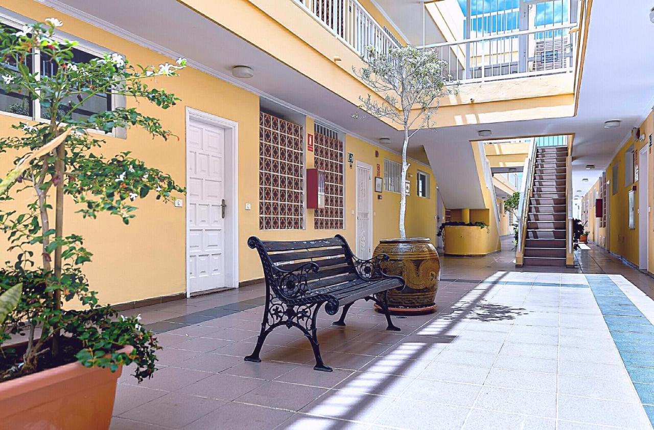 Apartamentos La Mar Puerto de Santiago  Bagian luar foto